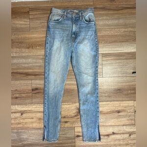 Hudson Centerfold Extreme High-Rise Super Skinny Ankle Jeans "Peacemaker" wash